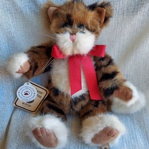 2011 Boyd's Enesco Heirloom Collection "Alley" Cat Red Bow w/ Tags! 12" Jointed!